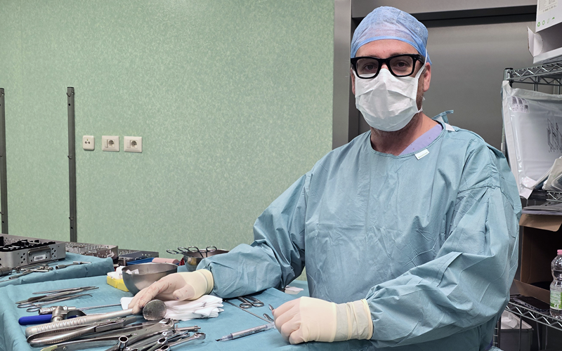 Dottor Emiliano Malagoli Ortopedico Sala Operatoria